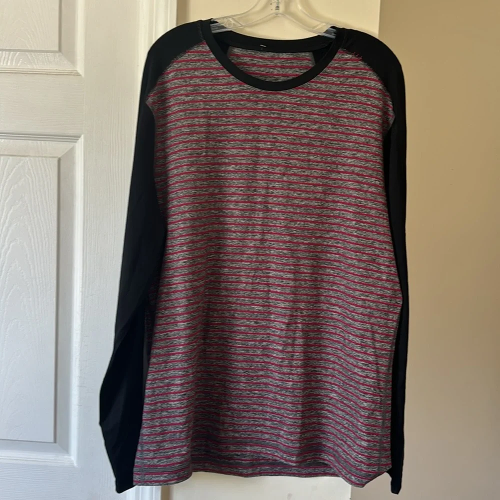 Lululemon Surge warm crew shirt - Picture 4 of 8